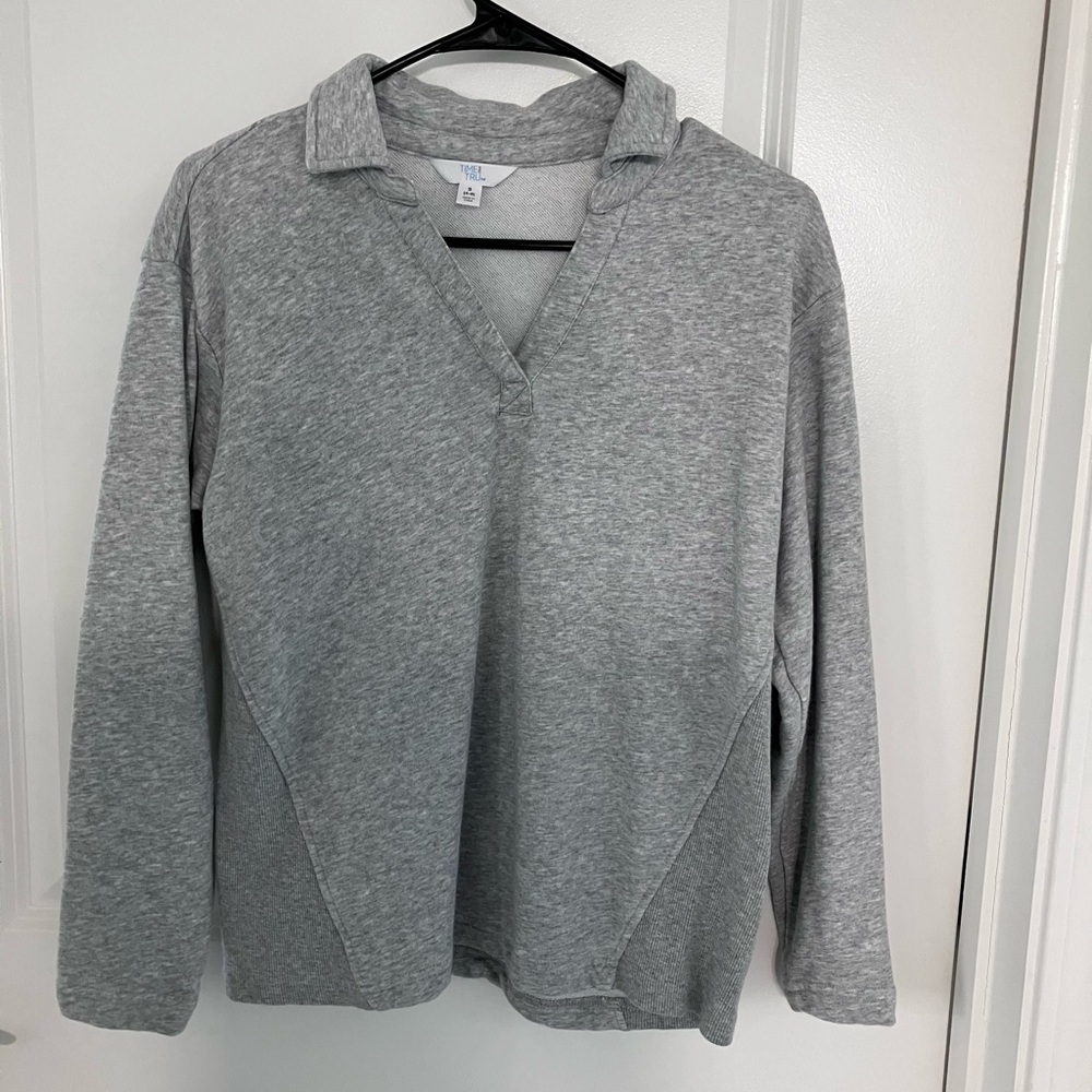 Time and Tru Light Gray V neck sweatshirt. Size S.